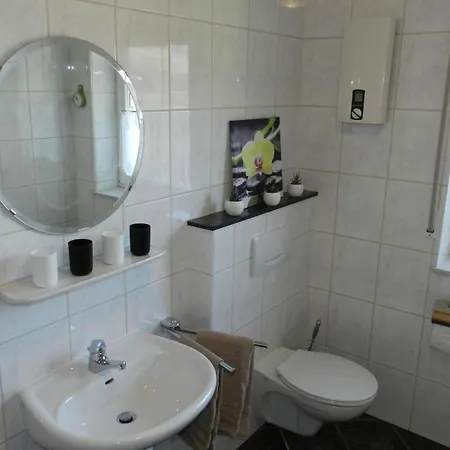 Schoene Und Modern Eingerichte Ferienwohnung Mit Terrasse Und Moselblick * Pölich